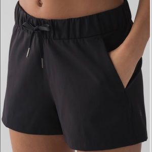 Lululemon On The Fly Short *2.5" Black